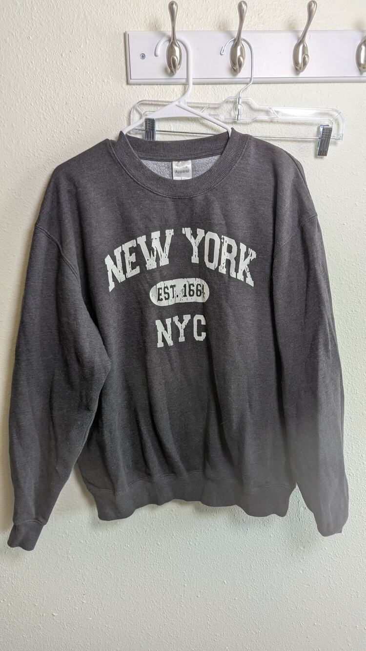 Torkia Apparel New York NYC Sweater Size Large